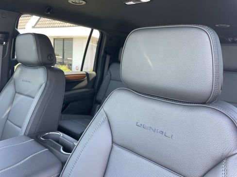 New 2026 GMC Yukon XL Denali AWD/4WD image 21