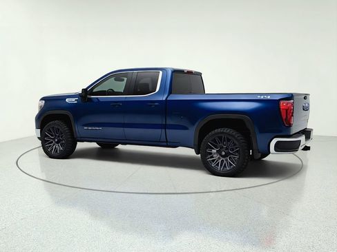 Used 2022 GMC Sierra 1500 SLE w/ Remote Start Package AWD/4WD image 5