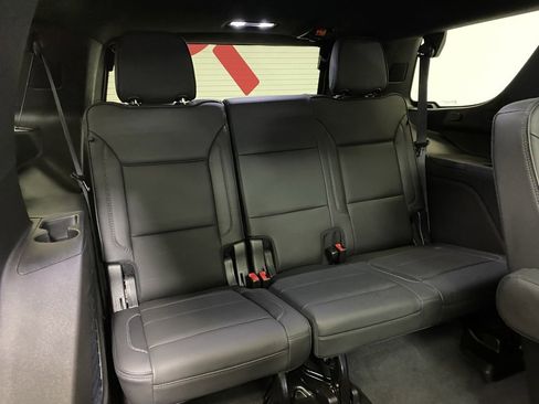 Used 2021 GMC Yukon Denali w/ Denali Premium Package image 17