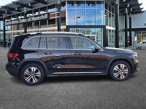 Used 2024 Mercedes-Benz GLB 250 4MATIC image 6