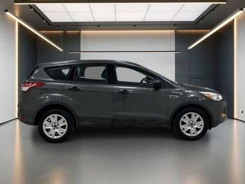Used 2016 Ford Escape S FWD image 6