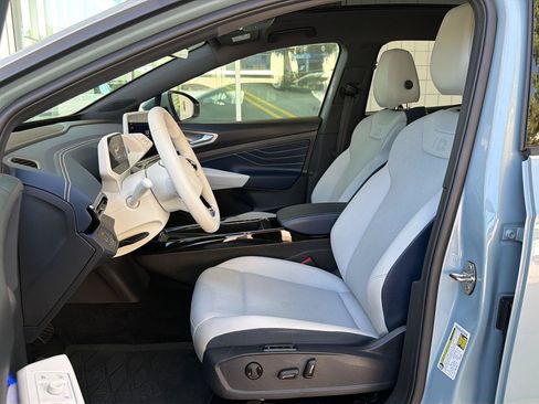 Certified 2023 Volkswagen ID.4 Pro S AWD/4WD image 15