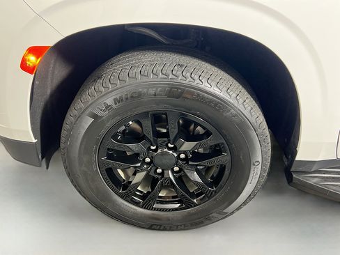 Used 2023 Chevrolet Tahoe LS image 13