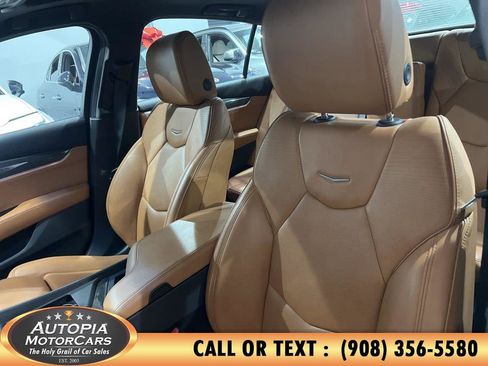 Used 2022 Cadillac CT5 V image 13