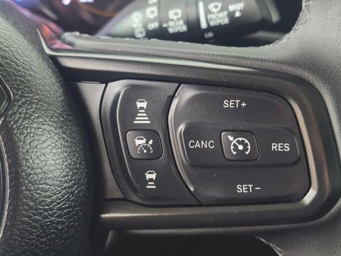 Used 2026 Jeep Wrangler Unlimited Rubicon AWD/4WD image 26