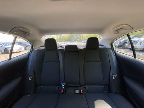 Used 2024 Toyota Corolla LE FWD image 32