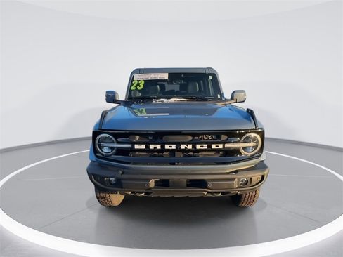 Used 2023 Ford Bronco Outer Banks image 3