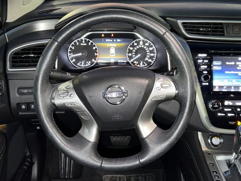 Used 2018 Nissan Murano Platinum image 16