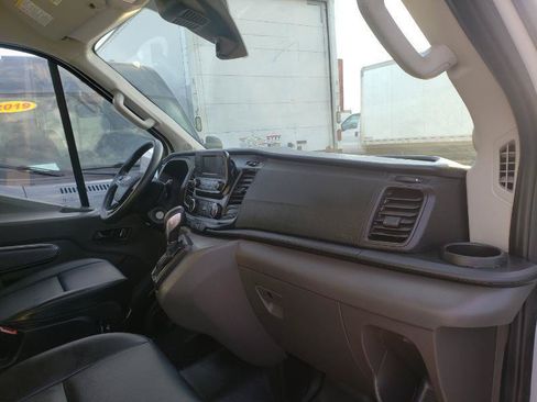 Used 2022 Ford Transit 350 DRW RWD image 13