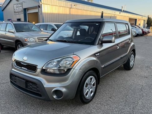Used 2013 Kia Soul image 1