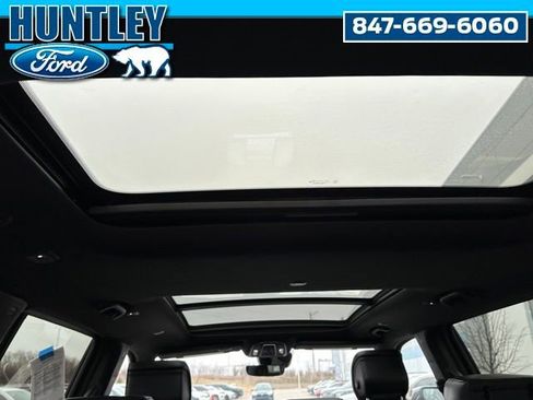 Used 2022 Jeep Wagoneer Series I w/ Premium Group I image 11