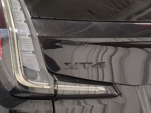Used 2023 Cadillac XT4 Sport w/ LPO, Onyx Lite Package image 24