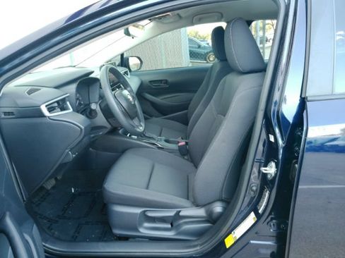Used 2025 Toyota Corolla LE FWD image 14