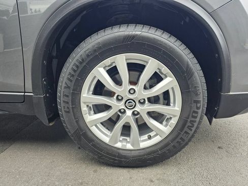 Used 2019 Nissan Rogue SV AWD/4WD image 9