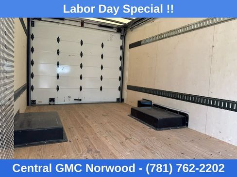 Used 2024 Ford E-350 and Econoline 350 Super Duty w/ Power Windows & Locks Group RWD image 13