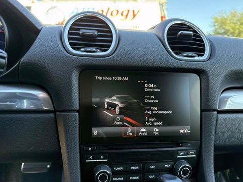 Used 2024 Porsche 718 Boxster S image 17