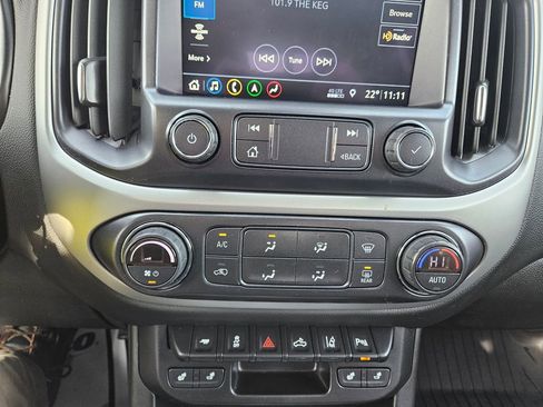 Used 2021 Chevrolet Colorado LT w/ Safety Package image 16