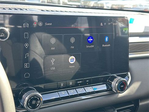 New 2026 GMC Canyon Elevation image 15