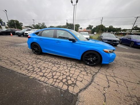 Used 2025 Honda Civic Sport image 19