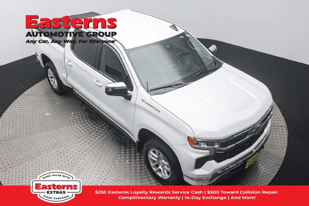 Used 2023 Chevrolet Silverado 1500 LT AWD/4WD image 4