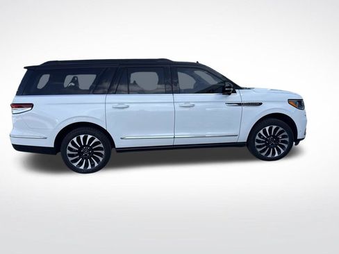 Used 2022 Lincoln Navigator L Black Label AWD/4WD image 5