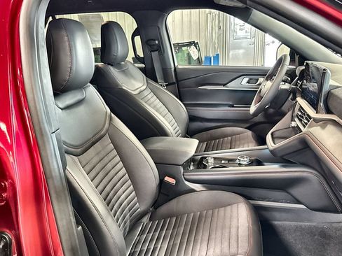 New 2026 Ford Explorer ST-Line w/ ST-Line Street Pack AWD/4WD image 32