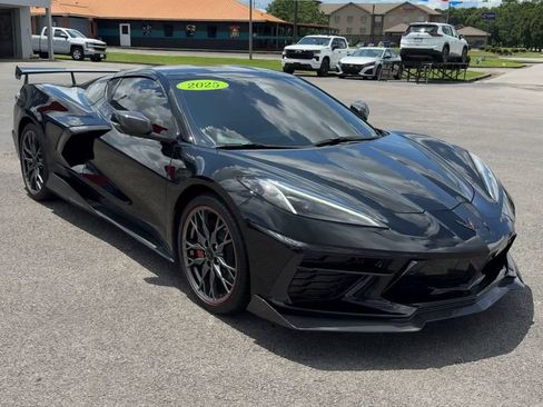 Used 2025 Chevrolet Corvette Stingray Preferred Cpe w/ 2LT RWD image 9