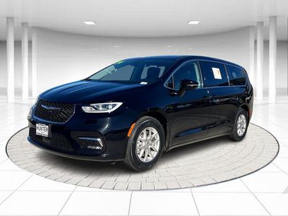 Certified 2024 Chrysler Pacifica Touring-L