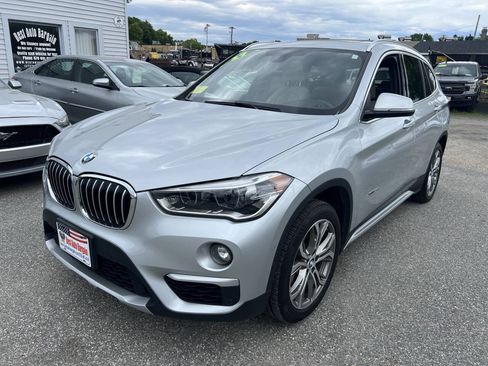 Used 2017 BMW X1 xDrive28i AWD/4WD image 4