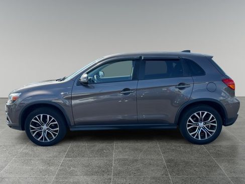 Used 2018 Mitsubishi Outlander Sport ES AWD/4WD image 3