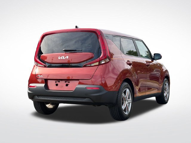 Certified 2022 Kia Soul LX FWD image 6
