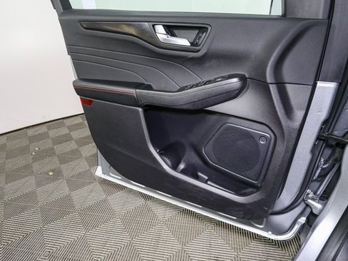 Used 2022 Ford Escape SEL w/ SEL Stealth AWD Package image 37