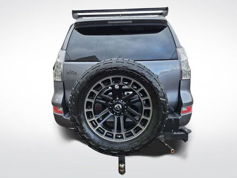 Used 2020 Lexus GX 460 Premium w/ Premium Package AWD/4WD image 4