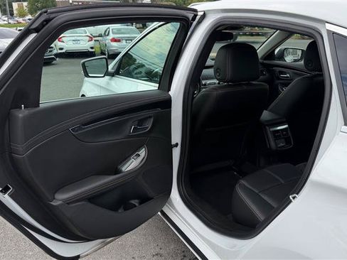 Used 2018 Chevrolet Impala LT w/ LT Leather Package FWD image 40