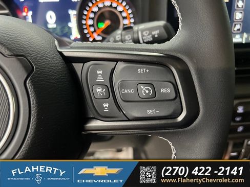 Used 2025 Jeep Wrangler Unlimited Sport AWD/4WD image 25