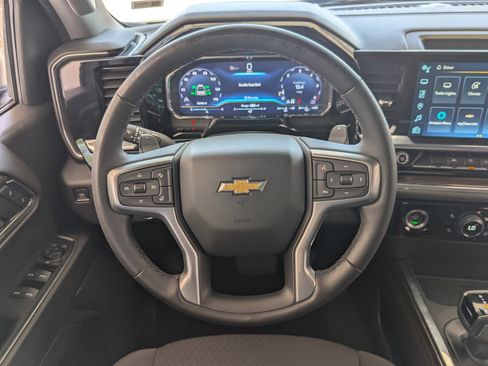 Used 2024 Chevrolet Silverado 1500 LT image 23
