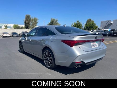 Used 2020 Toyota Avalon Touring w/ Advanced Safety Package FWD image 4