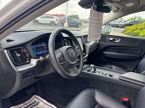Certified 2023 Volvo XC60 B5 Core w/ Climate Package AWD/4WD image 16