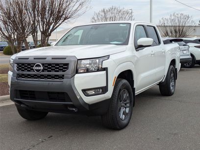 New 2025 Nissan Frontier SV w/ SV Convenience Package