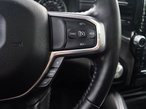 Used 2023 RAM 1500 Laramie AWD/4WD image 5