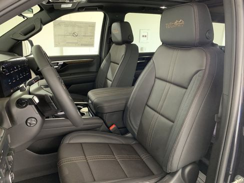 New 2026 Chevrolet Tahoe High Country image 15