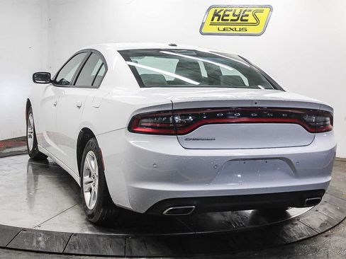 Used 2022 Dodge Charger SXT w/ Leather Interior Group image 4