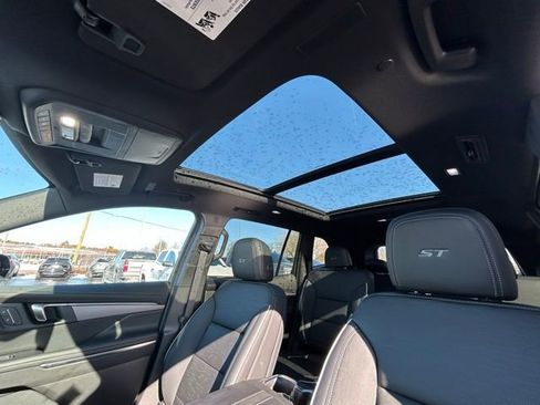 New 2026 Buick Enclave Sport Touring w/ Power Package image 34