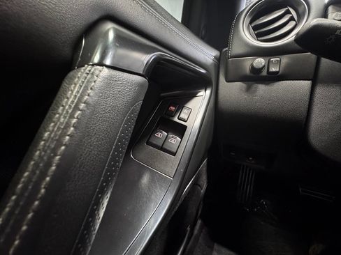 Used 2014 Nissan GT-R Premium AWD/4WD image 23