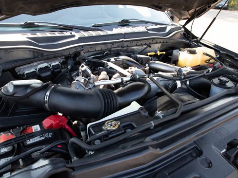 Used 2019 Ford F250 Platinum w/ Platinum Ultimate Package image 32