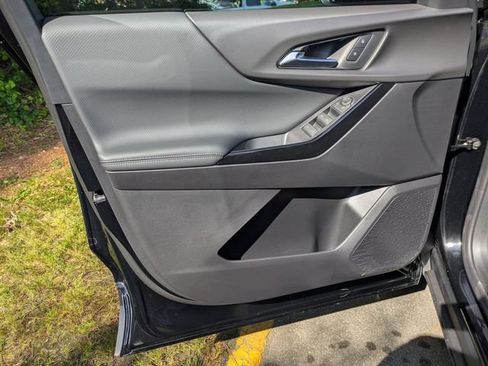 New 2026 Chevrolet Equinox LT FWD image 8