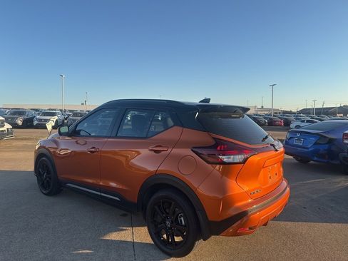 Certified 2023 Nissan Kicks SR w/ SR Premium Package image 5