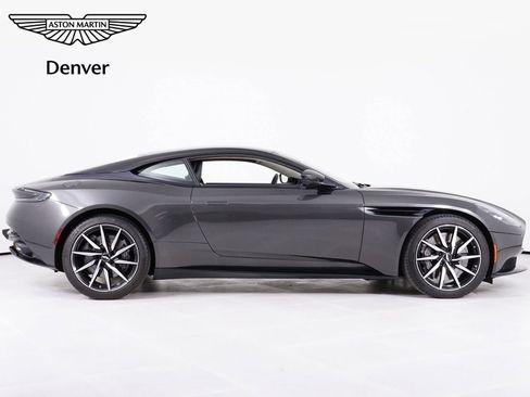 Used 2019 Aston Martin DB11 Coupe RWD image 9