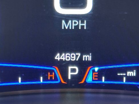 Used 2023 Chrysler 300 Touring L image 21