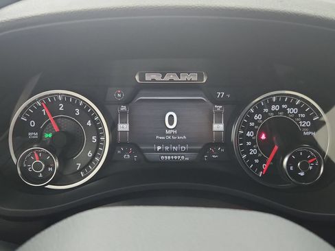 Used 2024 RAM 2500 Big Horn w/ Safety Group AWD/4WD image 26